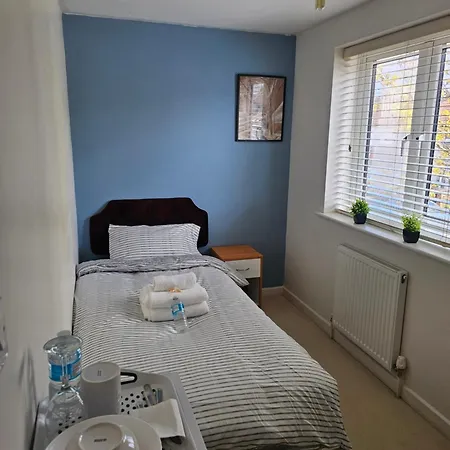 Single Room In Dartford-Close To All Amenities Exterior photo